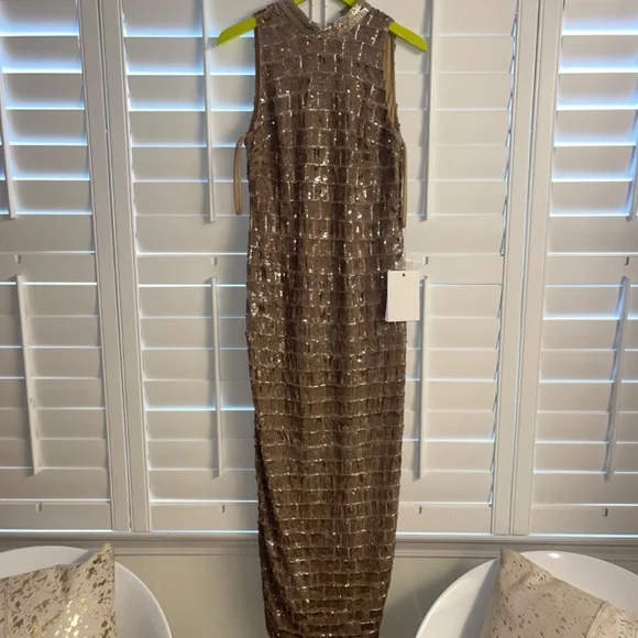 SOLD- MAC DUGGAL Sequined High Neck Sleeveless Column Gown In Taupe Size 6 NWT - Picture 2 of 9
